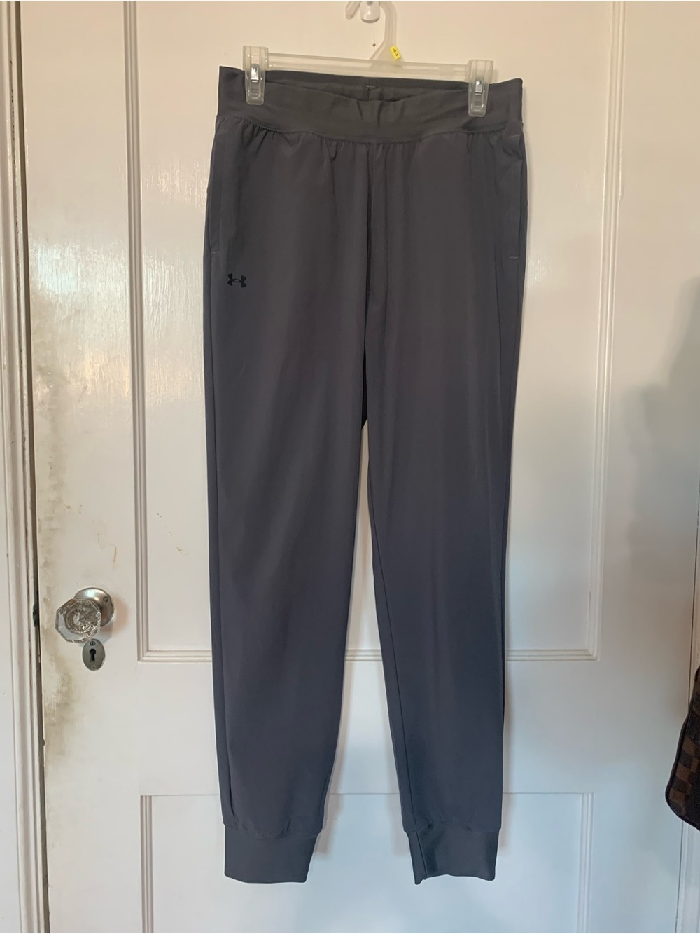 Under Armour Women’s Gray Athletic Jogger Pants